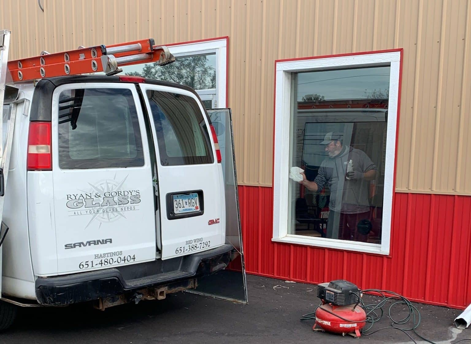 commercial glass replacement